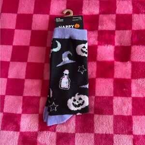 NWT Halloween Themed Black and Purple Crew Socks